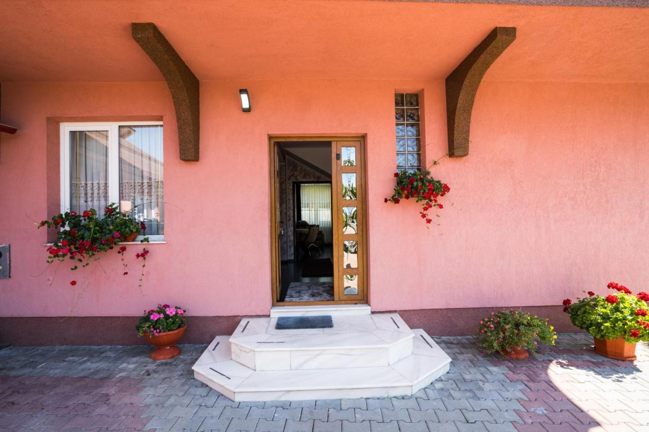 Vila Mery Moisei Exterior photo